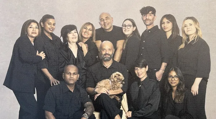 Lo staff di A.I.T. Alessandro In Testa al completo